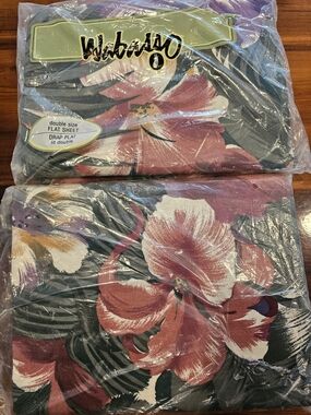 Pair Of New Vintage Wabasso Floral Double Flat Sheets